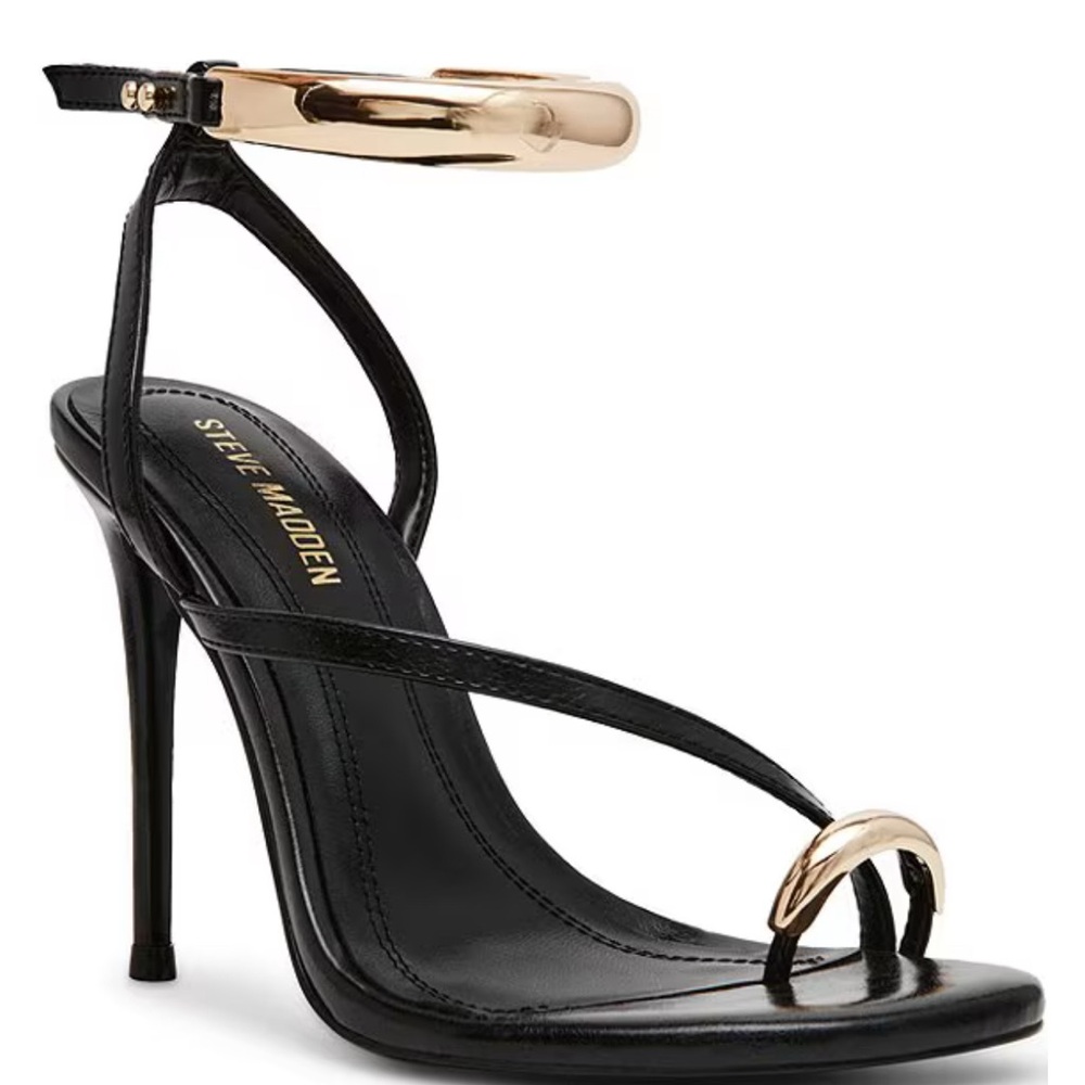Steve Madden black and gold heel